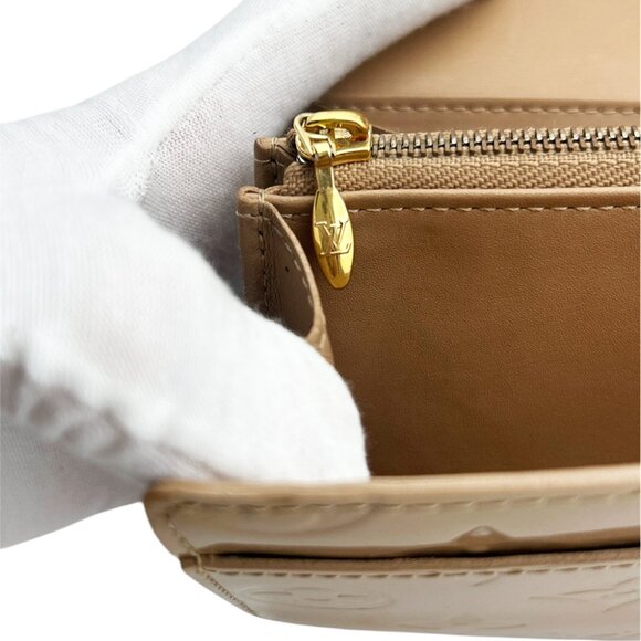 LOUIS VUITTON Monogram Long Wallet - Picture 8 of 14